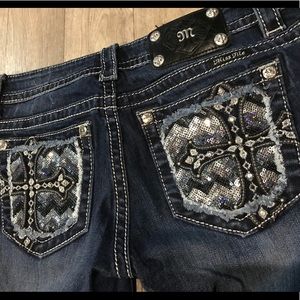 🖤 Miss Me Skinny Jeans 🖤